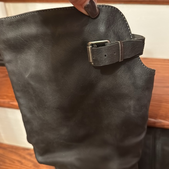 Boots - Picture 3 of 3